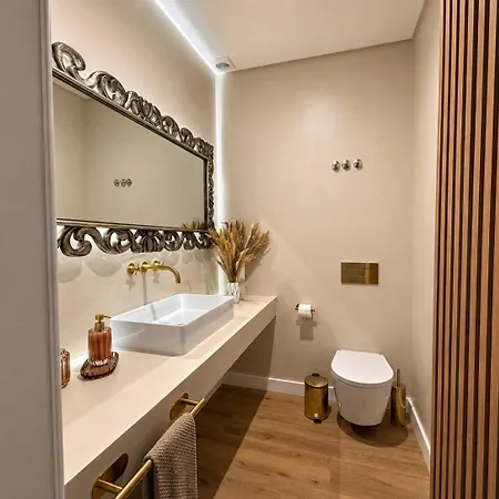 Apartment, Free Parking